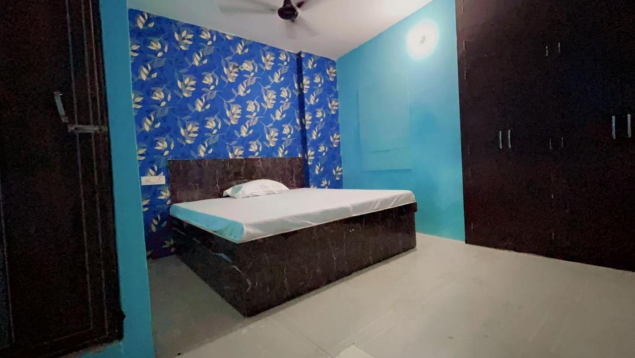 Krishna P. Guest House Váránaszi Kültér fotó