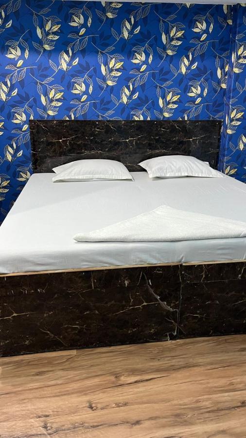 Krishna P. Guest House Váránaszi Kültér fotó